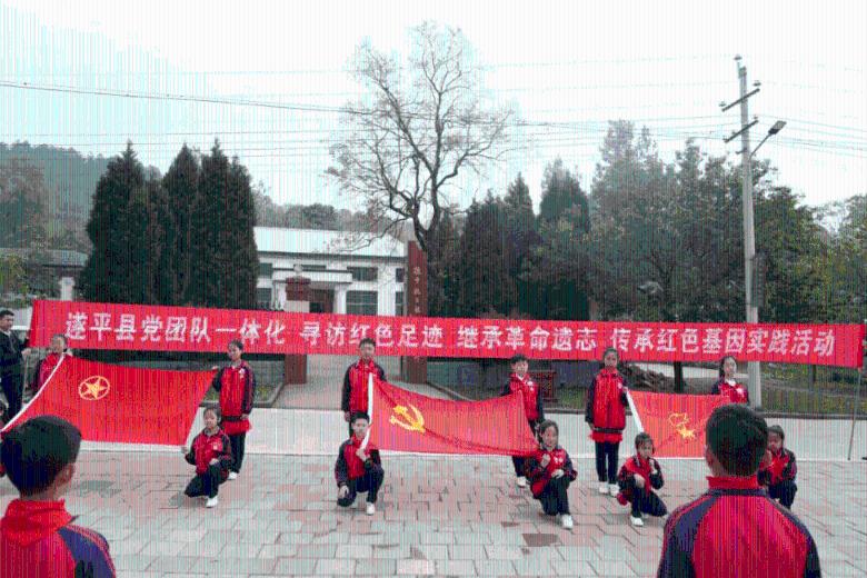 营救森林中的夫妇
